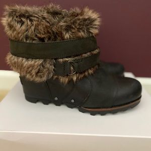 Sorel Joan of Arc wedge bootie